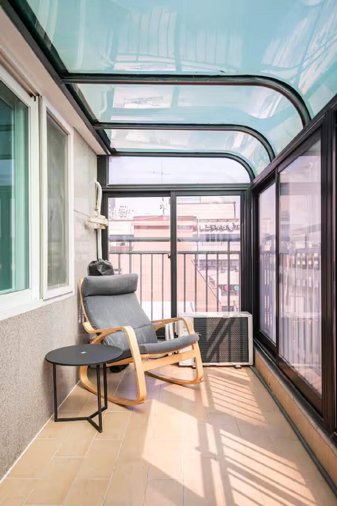 Comfy & Cozy Apartemen Seoul